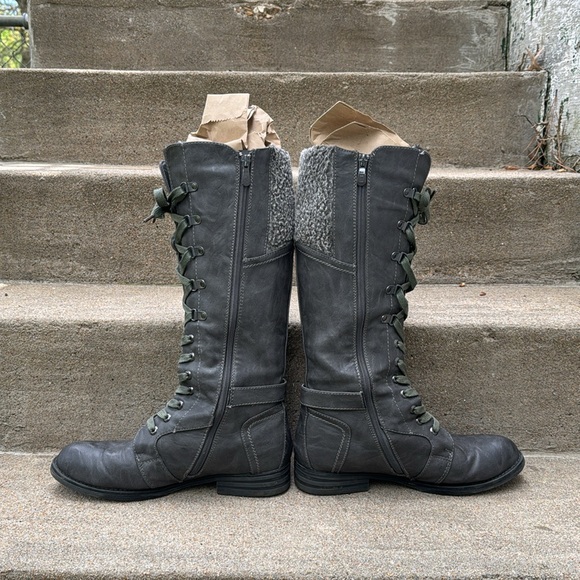 Winter boots - knee-high zip-up women's boots, size 41 (US size 11) - Picture 6 of 9